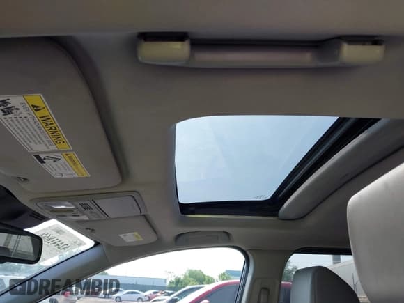 ✅ 2017 Honda CR-V EX-L • VIN: 7FARW1H87HE041202 • Лот: 42441868. Опубликован ранее на IAAI с пробегом Не указан. Бесплатный доступ к архиву аукционных продаж из США и подробный отчёт об истории автомобиля на DreamBid. Изображение 18.