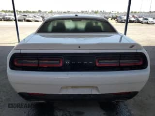 ✅ 2022 Dodge Challenger GT • VIN: 2C3CDZKG3NH242899 • Lot: 56304104. Wystawiony na Copart z przebiegiem 29 436 mil. Bezpłatny archiwum sprzedaży aukcyjnych z USA i szczegółowy raport historii pojazdu na DreamBid. Zdjęcie 6.