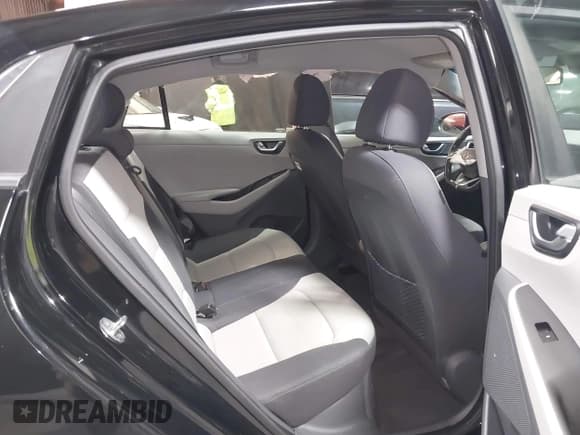 ✅ 2019 Hyundai Ioniq SEL • VIN: KMHC75LC8KU128943 • Lot: 41379808. Wystawiony na IAAI z przebiegiem 78 722 mil. Bezpłatny archiwum sprzedaży aukcyjnych z USA i szczegółowy raport historii pojazdu na DreamBid. Zdjęcie 8.