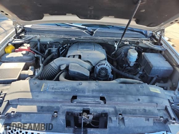 ✅ 2010 GMC Yukon Denali • VIN: 1GKUKEEF0AR179714 • Lot: 87252675. Wystawiony na Copart z przebiegiem 157 330 mil. Bezpłatny archiwum sprzedaży aukcyjnych z USA i szczegółowy raport historii pojazdu na DreamBid. Zdjęcie 12.