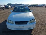 ✅ 2000 Toyota Camry CE • VIN: 4T1BG22K6YU998573 • Lot: 43459801. Wystawiony na IAAI z przebiegiem 183 588 mil. Bezpłatny archiwum sprzedaży aukcyjnych z USA i szczegółowy raport historii pojazdu na DreamBid. Zdjęcie 12.