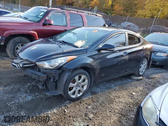 2011 Hyundai Elantra GLS z VIN KMHDH4AE3BU164152, wystawiony jako Copart lot #90817445 z przebiegiem 178 031 mil mil oraz Szkoda całkowita • Salvage title. Historia ofert i sprzedaży dostępna na DreamBid. Obrazek 1.
