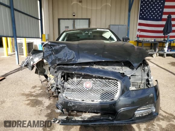 ✅ 2014 Jaguar XJ • VIN: SAJWA1CZ2E8V69885 • Lot: 53163105. Wystawiony na Copart z przebiegiem 117 793 mil. Bezpłatny archiwum sprzedaży aukcyjnych z USA i szczegółowy raport historii pojazdu na DreamBid. Zdjęcie 5.