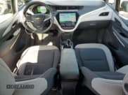 ✅ 2020 Chevrolet Bolt EV LT • VIN: 1G1FW6S03L4140199 • Lot: 81166374. Wystawiony na Copart z przebiegiem 39 914 mil. Bezpłatny archiwum sprzedaży aukcyjnych z USA i szczegółowy raport historii pojazdu na DreamBid. Zdjęcie 8.