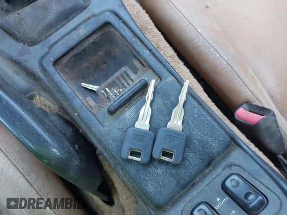 ✅ 1995 Mazda MX-5 Miata • VIN: JM1NA3533S0615913 • Lot: 43218520. Listed on IAAI with 180,121 mi. Free auction sales archive from the USA and detailed vehicle history report at DreamBid. Image 11.