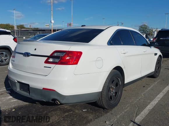 ✅ 2013 Ford Police Interceptor • VIN: 1FAHP2L80DG175914 • Лот: 43361850. Опубликован ранее на IAAI с пробегом 99 312 миль. Бесплатный доступ к архиву аукционных продаж из США и подробный отчёт об истории автомобиля на DreamBid. Изображение 4.