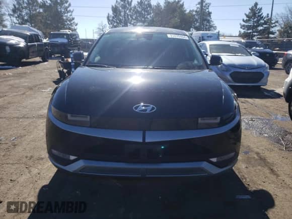 2022 Hyundai Ioniq 5 SE z VIN KM8KMDAF2NU082252, wystawiony jako Copart lot #41470404 z przebiegiem 24 976 mil mil oraz . Historia ofert i sprzedaży dostępna na DreamBid. Obrazek 5.