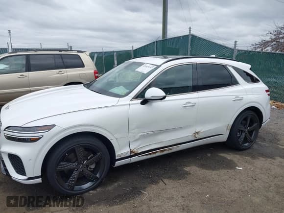 ✅ 2022 Genesis GV70 2.5T • VIN: KMUMADTBXNU054115 • Лот: 43545157. Опубликован ранее на IAAI с пробегом 54 518 миль. Бесплатный доступ к архиву аукционных продаж из США и подробный отчёт об истории автомобиля на DreamBid. Изображение 6.