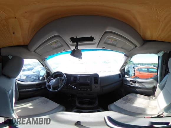 ✅ 2015 Nissan NV SV • VIN: 1N6BF0LY2FN803703 • Lot: 42342161. Wystawiony na IAAI z przebiegiem 146 010 mil. Bezpłatny archiwum sprzedaży aukcyjnych z USA i szczegółowy raport historii pojazdu na DreamBid. Zdjęcie 22.