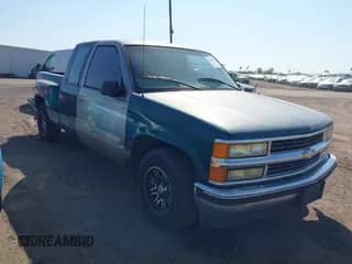 1997 Chevrolet Silverado 1500 z VIN 2GBEC19RXV1170659, wystawiony jako IAAI lot #42415918 z przebiegiem 117 504 mil mil oraz . Historia ofert i sprzedaży dostępna na DreamBid. Obrazek 1.