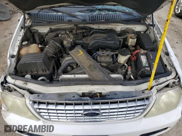 ✅ 2005 Ford Explorer XLT • VIN: 1FMZU63K45UC05666 • Лот: 45908855. Опубликован ранее на Copart с пробегом Не указан. Бесплатный доступ к архиву аукционных продаж из США и подробный отчёт об истории автомобиля на DreamBid. Изображение 12.