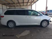 ✅ 2015 Toyota Sienna Limited • VIN: 5TDDK3DC9FS114814 • Lot: 42100413. Listed on IAAI with 157,761 mi. Free auction sales archive from the USA and detailed vehicle history report at DreamBid. Image 14.
