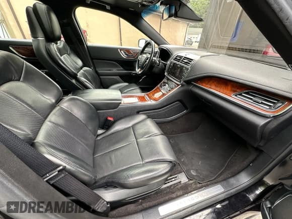 ✅ 2020 Lincoln Continental Reserve • VIN: 1LN6L9NP8L5601946 • Лот: 91659885. Опубликован ранее на Copart с пробегом 359 593 миль. Бесплатный доступ к архиву аукционных продаж из США и подробный отчёт об истории автомобиля на DreamBid. Изображение 5.