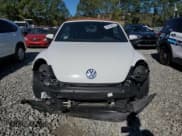 ✅ 2019 Volkswagen Beetle S • VIN: 3VW5DAAT0KM510659 • Lot: 85518885. Wystawiony na Copart z przebiegiem 100 077 mil. Bezpłatny archiwum sprzedaży aukcyjnych z USA i szczegółowy raport historii pojazdu na DreamBid. Zdjęcie 5.