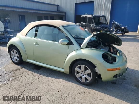 ✅ 2007 Volkswagen Beetle • VIN: 3VWRF31Y37M416043 • Lot: 64549595. Wystawiony na Copart z przebiegiem Nie podano. Bezpłatny archiwum sprzedaży aukcyjnych z USA i szczegółowy raport historii pojazdu na DreamBid. Zdjęcie 4.