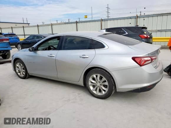 2020 Chevrolet Malibu LT z VIN 1G1ZD5ST0LF046020, wystawiony jako Copart lot #84616035 z przebiegiem 140 582 mil mil oraz Szkoda całkowita • Salvage title. Historia ofert i sprzedaży dostępna na DreamBid. Obrazek 2.