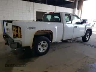 2010 Chevrolet Silverado 1500 Work Truck with VIN 1GCSKPE35AZ232542, listed as a Copart auction lot 71325135 with 187,565 mi miles and Clean title. Bid and sale history available at DreamBid. Image 3.