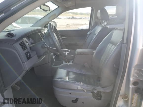 ✅ 2005 Dodge Durango Limited • VIN: 1D4HB58D15F574292 • Лот: 90293345. Опубликован ранее на Copart с пробегом 174 154 миль. Бесплатный доступ к архиву аукционных продаж из США и подробный отчёт об истории автомобиля на DreamBid. Изображение 7.