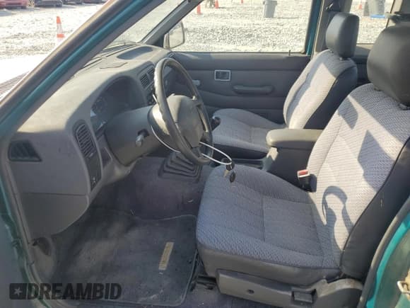 ✅ 1996 Nissan Frontier XE • VIN: 1N6SD16S4TC368953 • Лот: 55418525. Опубликован ранее на Copart с пробегом 88 614 миль. Бесплатный доступ к архиву аукционных продаж из США и подробный отчёт об истории автомобиля на DreamBid. Изображение 7.