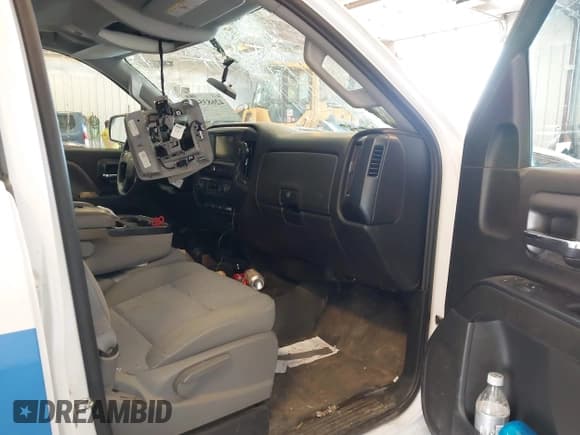 ✅ 2016 Chevrolet Silverado 2500HD Work Truck • VIN: 1GC2KUEG4GZ149744 • Lot: 42683544. Wystawiony na IAAI z przebiegiem 165 553 mil. Bezpłatny archiwum sprzedaży aukcyjnych z USA i szczegółowy raport historii pojazdu na DreamBid. Zdjęcie 5.