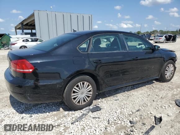 ✅ 2014 Volkswagen Passat S • VIN: 1VWAP7A31EC011318 • Lot: 56910655. Listed on Copart with 185,763 mi. Free auction sales archive from the USA and detailed vehicle history report at DreamBid. Image 3.