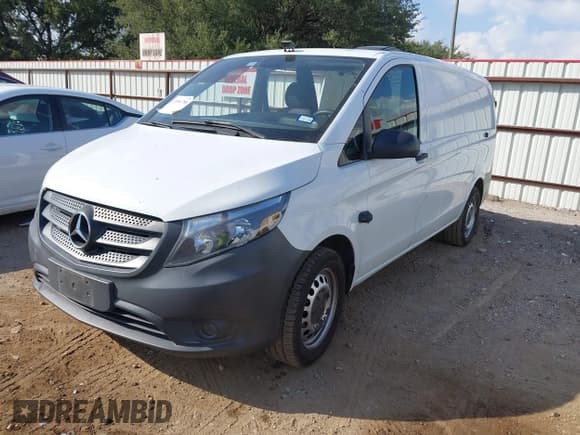 ✅ 2016 Mercedes-Benz Metris Cargo • VIN: WD3PG2EA2G3095994 • Lot: 43504788. Listed on IAAI with 135,690 mi. Free auction sales archive from the USA and detailed vehicle history report at DreamBid. Image 2.