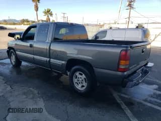 ✅ 2002 Chevrolet Silverado 1500 LS • VIN: 2GCEC19V621250724 • Лот: 37796364. Опубликован ранее на Copart с пробегом 169 833 миль. Бесплатный доступ к архиву аукционных продаж из США и подробный отчёт об истории автомобиля на DreamBid. Изображение 2.