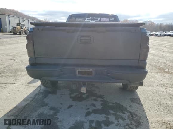 ✅ 2006 Chevrolet Silverado 1500 LT1 • VIN: 1GCEK19B06Z164282 • Lot: 93273545. Wystawiony na Copart z przebiegiem 192 069 mil. Bezpłatny archiwum sprzedaży aukcyjnych z USA i szczegółowy raport historii pojazdu na DreamBid. Zdjęcie 6.