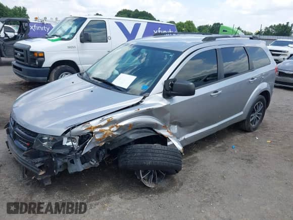 2018 Dodge Journey SE с VIN 3C4PDCAB9JT444843, выставлен на аукционе IAAI как лот 42473807 с пробегом 146 996 миль миль и . История ставок и продаж доступна на DreamBid. Изображение 21.
