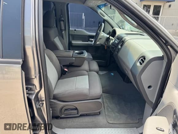 ✅ 2006 Ford F-150 XLT • VIN: 1FTPW12V16FB22741 • Лот: 51091615. Опубликован ранее на Copart с пробегом 143 386 миль. Бесплатный доступ к архиву аукционных продаж из США и подробный отчёт об истории автомобиля на DreamBid. Изображение 7.