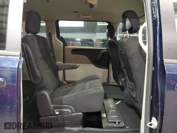 ✅ 2014 Dodge Grand Caravan SE • VIN: 2C4RDGBG3ER432528 • Lot: 90934705. Listed on Copart with 152,137 mi. Free auction sales archive from the USA and detailed vehicle history report at DreamBid. Image 11.