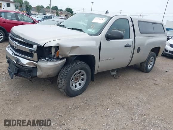 ✅ 2007 Chevrolet Silverado 1500 Work Truck • VIN: 1GCEC14C17E565233 • Лот: 42671178. Опубликован ранее на IAAI с пробегом 127 436 миль. Бесплатный доступ к архиву аукционных продаж из США и подробный отчёт об истории автомобиля на DreamBid. Изображение 2.