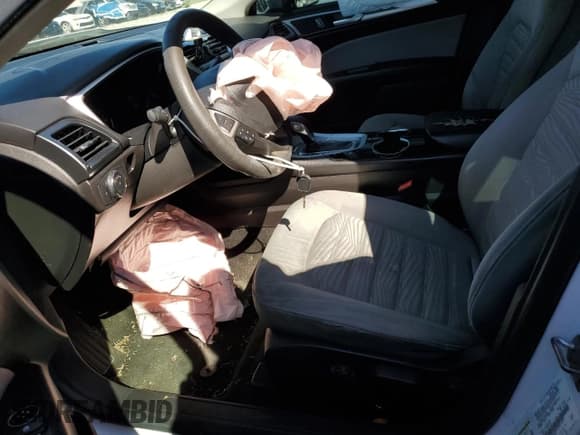 ✅ 2016 Ford Fusion S • VIN: 3FA6P0G75GR273587 • Lot: 80871425. Listed on Copart with 242,972 mi. Free auction sales archive from the USA and detailed vehicle history report at DreamBid. Image 7.