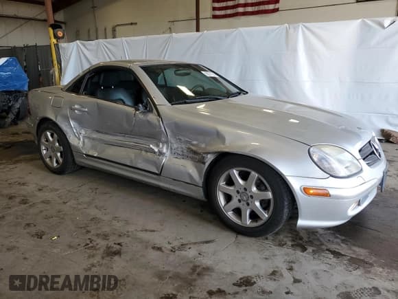 ✅ 2001 Mercedes-Benz SLK 230 Kompressor • VIN: WDBKK49F31F234132 • Lot: 69371255. Listed on Copart with 153,880 mi. Free auction sales archive from the USA and detailed vehicle history report at DreamBid. Image 4.