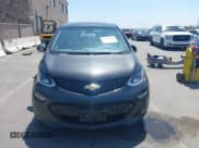 ✅ 2018 Chevrolet Bolt EV LT • VIN: 1G1FW6S00J4139718 • Lot: 42162016. Wystawiony na IAAI z przebiegiem 95 347 mil. Bezpłatny archiwum sprzedaży aukcyjnych z USA i szczegółowy raport historii pojazdu na DreamBid. Zdjęcie 12.