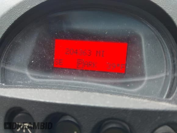 ✅ 2007 Pontiac Grand Prix • VIN: 2G2WP552771102329 • Lot: 43770706. Wystawiony na IAAI z przebiegiem 204 363 mil. Bezpłatny archiwum sprzedaży aukcyjnych z USA i szczegółowy raport historii pojazdu na DreamBid. Zdjęcie 12.