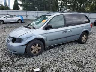 2005 Dodge Caravan SXT с VIN 1D4GP45R45B286250, выставлен на аукционе Copart как лот 73658654 с пробегом 205 754 миль миль и Списание • Salvage title. История ставок и продаж доступна на DreamBid. Изображение 1.