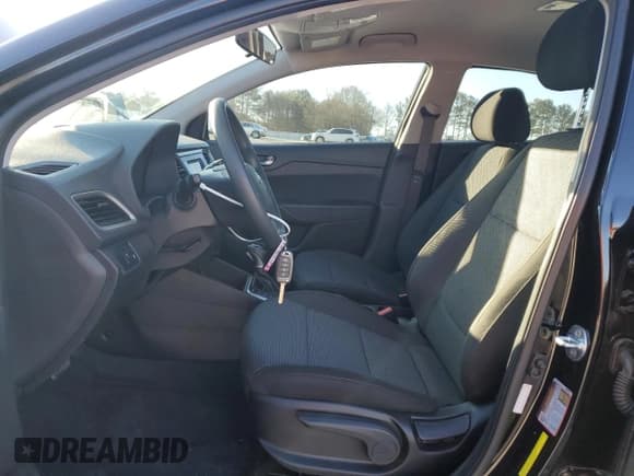 ✅ 2022 Hyundai Accent SEL • VIN: 3KPC24A66NE165681 • Лот: 49021825. Опубликован ранее на Copart с пробегом 24 701 миль. Бесплатный доступ к архиву аукционных продаж из США и подробный отчёт об истории автомобиля на DreamBid. Изображение 7.