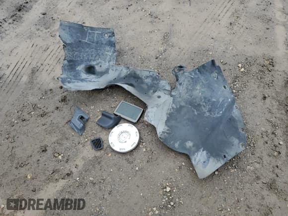 ✅ 2013 Cadillac Escalade ESV Platinum Edition • VIN: 1GYS3KEF8DR326262 • Лот: 42874155. Опубликован ранее на Copart с пробегом 108 442 миль. Бесплатный доступ к архиву аукционных продаж из США и подробный отчёт об истории автомобиля на DreamBid. Изображение 15.