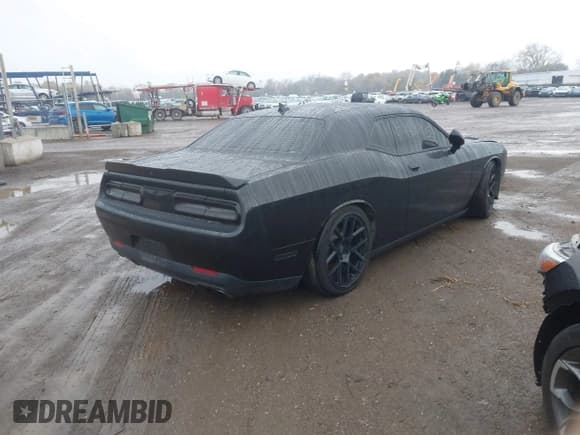 ✅ 2015 Dodge Challenger R/T Scat Pack • VIN: 2C3CDZFJ3FH733044 • Lot: 43436878. Wystawiony na IAAI z przebiegiem 53 386 mil. Bezpłatny archiwum sprzedaży aukcyjnych z USA i szczegółowy raport historii pojazdu na DreamBid. Zdjęcie 4.