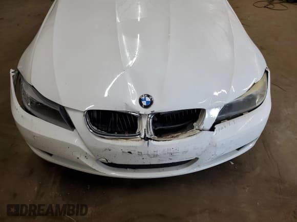 ✅ 2010 BMW 3 Series 328i • VIN: WBAPH7G56ANM49914 • Lot: 80679605. Wystawiony na Copart z przebiegiem 99 064 mil. Bezpłatny archiwum sprzedaży aukcyjnych z USA i szczegółowy raport historii pojazdu na DreamBid. Zdjęcie 11.