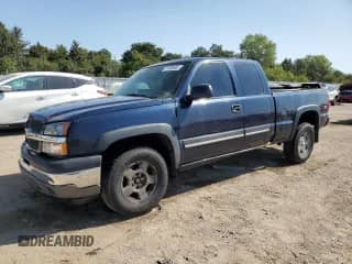2005 Chevrolet Silverado 1500 LS z VIN 1GCEK19B45E300127, wystawiony jako Copart lot #71785905 z przebiegiem 252 788 mil mil oraz Szkoda całkowita • Salvage title. Historia ofert i sprzedaży dostępna na DreamBid. Obrazek 1.