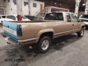 ✅ 1996 Chevrolet Silverado 2500 • VIN: 1GCGK29R3TE257960 • Лот: 43910139. Опубликован ранее на IAAI с пробегом 211 354 миль. Бесплатный доступ к архиву аукционных продаж из США и подробный отчёт об истории автомобиля на DreamBid. Изображение 4.