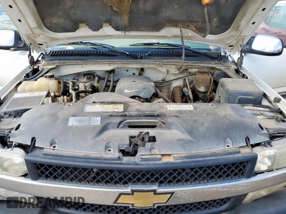 ✅ 2001 Chevrolet Silverado 2500HD LS • VIN: 1GCHK23U11F109606 • Lot: 66388275. Wystawiony na Copart z przebiegiem 189 342 mil. Bezpłatny archiwum sprzedaży aukcyjnych z USA i szczegółowy raport historii pojazdu na DreamBid. Zdjęcie 11.