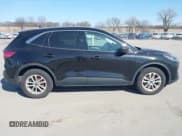 ✅ 2022 Ford Escape SE • VIN: 1FMCU9G6XNUB30881 • Lot: 41750512. Listed on IAAI with 88,681 mi. Free auction sales archive from the USA and detailed vehicle history report at DreamBid. Image 13.