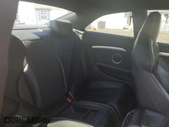 ✅ 2014 Audi RS 5 • VIN: WUAC6AFR1EA900269 • Lot: 53748354. Wystawiony na Copart z przebiegiem 81 239 mil. Bezpłatny archiwum sprzedaży aukcyjnych z USA i szczegółowy raport historii pojazdu na DreamBid. Zdjęcie 10.