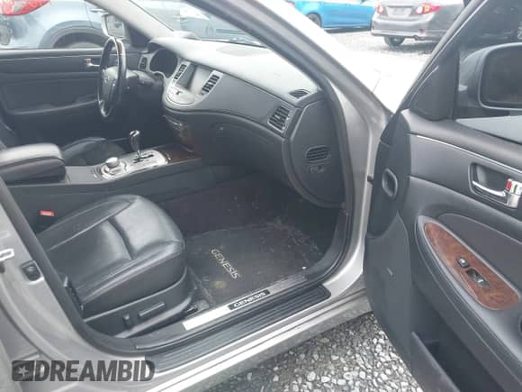 2011 Hyundai Genesis with VIN KMHGC4DF0BU134266, listed as a IAAI auction lot 43528523 with 179,365 mi miles and . Bid and sale history available at DreamBid. Image 17.