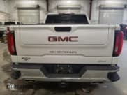 ✅ 2022 GMC Sierra 1500 SLT • VIN: 3GTU9DEL3NG174472 • Лот: 72755834. Опубликован ранее на Copart с пробегом 78 288 миль. Бесплатный доступ к архиву аукционных продаж из США и подробный отчёт об истории автомобиля на DreamBid. Изображение 6.