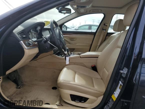 ✅ 2013 BMW 5 Series 528i xDrive • VIN: WBAXH5C58DD115498 • Лот: 46330755. Опубликован ранее на Copart с пробегом 130 551 миль. Бесплатный доступ к архиву аукционных продаж из США и подробный отчёт об истории автомобиля на DreamBid. Изображение 7.