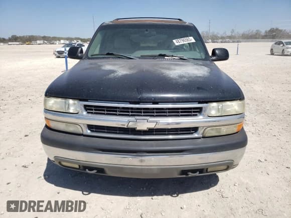 ✅ 2001 Chevrolet Suburban LS • VIN: 3GNEC16T81G252121 • Лот: 48796565. Опубликован ранее на Copart с пробегом 303 289 миль. Бесплатный доступ к архиву аукционных продаж из США и подробный отчёт об истории автомобиля на DreamBid. Изображение 5.